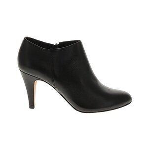 Vince Camuto Boots Womens 5.5 Side zip Low Ankle Bootie Leather heels